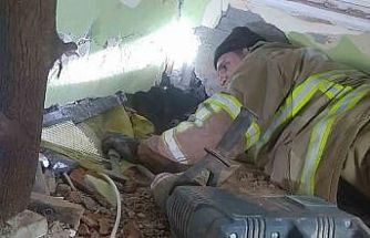 Enkaz altında hafızalara kazınan anlar: "Çay içelim" teklifi ve küçük Zehra’nın kurtuluşu