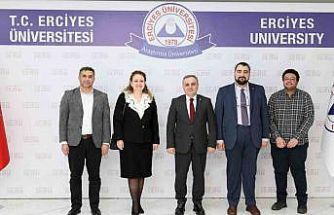 ERÜ’de ’Uzay Radyasyonunda Hayatta Kalmak’ konulu konferans düzenlendi