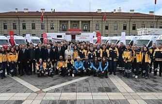 Eskişehir’de sağlık filosuna 10 yeni ambulans katıldı