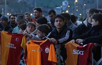Galatasaray’a, Rize’de coşkulu karşılama