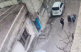 Gaziantep’te içerisinde 2,7 milyon TL bulunan kasanın çalınma anı kamerada