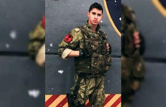 Genç astsubay kalbine yenik düştü