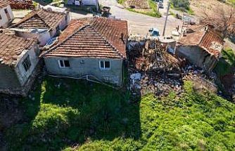 Gölmarmara’da heyelan: 7 ev kullanılamaz hale geldi