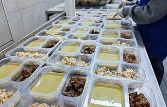 Gönüllü gençlerle iftar seferberliği