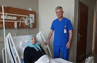 Görenler kilo aldı sandı, karnından 30 santim uzunluğunda 10,5 kiloluk kitle çıktı