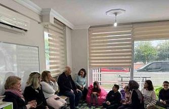 Görme engelliler için 3 yılda 200 kitap seslendirildi