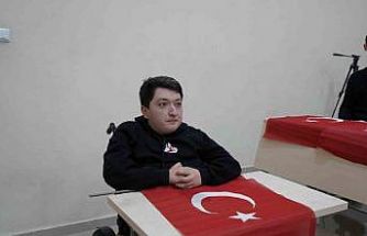 Gümüşhane Üniversitesi’nde ilk ders Türk Bayrağı’na ayrıldı