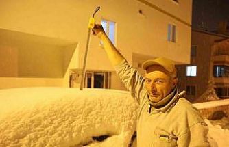 Güzelyurt beyaza bürüdü: Kar kalınlığı 14 santimetreye ulaştı