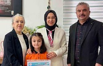 Hisarcık Atatürk İlkokulu öğrencisi resim yarışmasında il üçüncüsü oldu