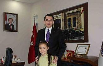 Hisarcık Kaymakamı Erkan Atam’dan il birincisi öğrencilere ödül