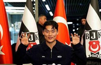 Hyeon-gyu Oh imza gününde taraftarlarla buluştu