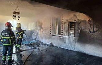 İbadete yeni açılan camide çıkan yangın söndürüldü