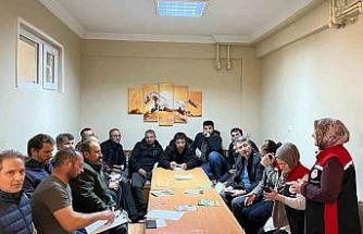 İliç’te üreticilere B-Reçete sistemi anlatıldı