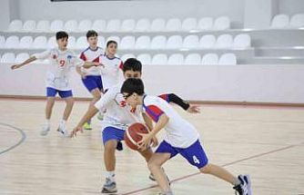 İnegöl’de Spor Festivali basketbol müsabakalarıyla start aldı
