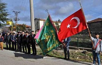 Isparta’da asırlık sancak kaldırma ve asker uğurlama geleneği