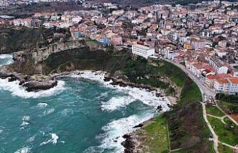 İstanbul’da fırtına Şile Sahili’ni vurdu: Dev dalgalar havadan görüntülendi