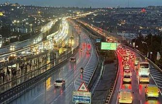 İstanbul’da trafik yoğunluğu yüzde 90’a yaklaştı