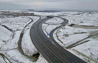 İstanbul’un yüksek kesimlerinde kar etkili oldu