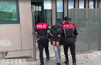 İzmir’de 17 yıl hapisle aranan firariyi ’Yunuslar’ yakaladı