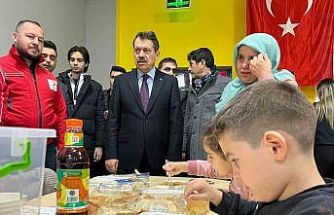 İzmir’de örnek proje: Yükümlüler her gün 2 bin kişiye iftar hazırlıyor