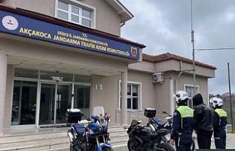 Jandarma çevirmesinden kaçtığı anları sosyal medyada paylaştı, kısa sürede yakalandı