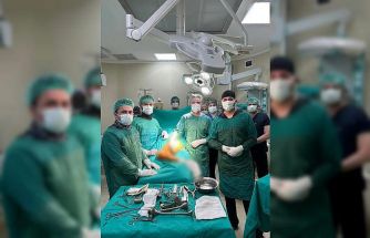 Kalça kemiği kırılan 91 yaşındaki hasta, yeniden ayağa kalktı