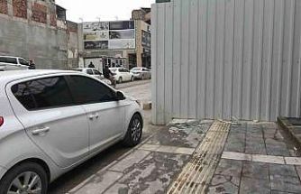 Kaldırım işgalleri vatandaşlara pes dedirtiyor