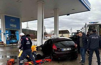Karabük’te LPG istasyonuna çarpan otomobildeki 5 kişi yaralandı