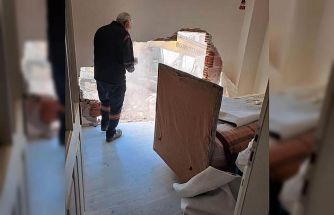 Karacabey’de inşaat çalışması yan binaya zarar verdi