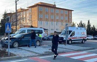 Karaman’da iki otomobil çarpıştı: 1 yaralı