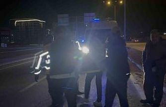 Karşıya geçmek isterken otomobilin çarptığı kadın ağır yaralandı