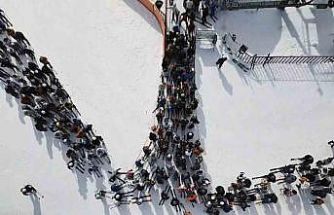 Kars’ta kayağını kapan Sarıkamış’a koştu