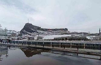 Kars’ta Şubat ayında karlar eriyor