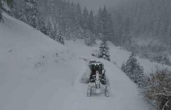 Kastamonu’da köy yollarında karla mücadelesi yeniden başladı