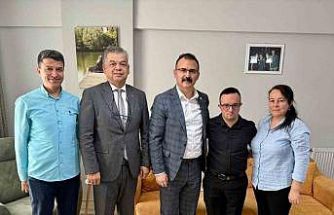 Kaymakam Ateş, öğrencilerin evine konuk oldu