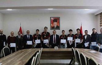 Kaymakam Öztürk: "Gençlerimizin her alanda yanında olmaya ve onları desteklemeye devam edeceğiz"