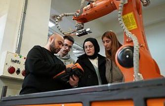 KBÜ’de yapay zekâ destekli robot projelerine TÜBİTAK desteği