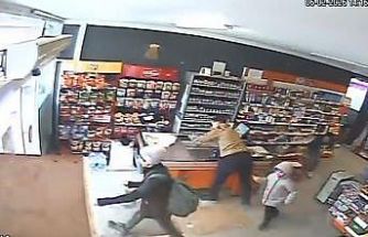 Kemah’taki deprem paniği marketin güvenlik kamerasına yansıdı