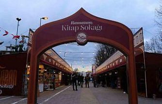 Kitap Sokağı kapılarını açtı