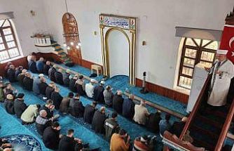 Köyceğiz’de deprem şehitleri için dua ve lokma hayrı yapıldı