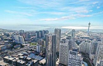 Kristal Kule’de teslimler başladı