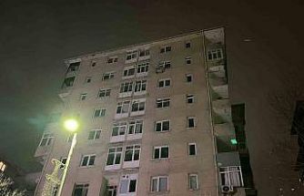 Küçükçekmece’de sitedeki 10 katlı riskli bina, mühürlenerek tahliye edildi