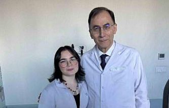 Lenf kanserini yendi, doktorundan ilham alıp tıp fakültesini kazandı: Yıllar sonra yine aynı karede buluştular