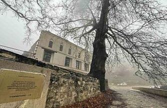 Lice’deki 486 yıllık Atak Ulu Camii sis içinde kaldı
