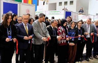 Lise öğrencilerinin projeleri Anadolu Üniversitesi ev sahipliğinde sergileniyor