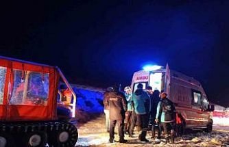 Mahsur kalarak donma tehlikesi geçiren 3 işçiyi ekipler kurtardı