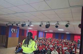 Mardin’de ortaokul öğrencilerine trafik eğitimi verildi