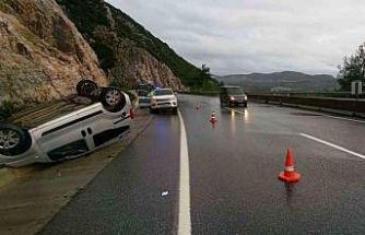 Muğla’da kontrolden çıkan kamyonet takla attı:1 yaralı