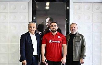 Muratpaşa Belediyesi, Başpehlivan Osman Kan ile sözleşme imzaladı