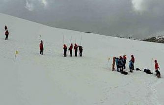 Niğde’de çığ tatbikatı gerçekleştirildi